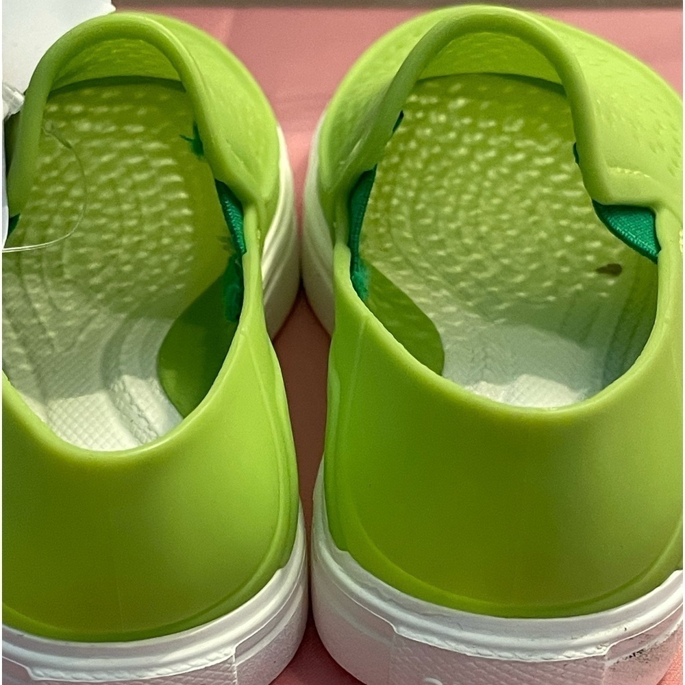 𝅺crocs Slip-On Sneakers for Kids Toddler Size 08. - Picture 10 of 15